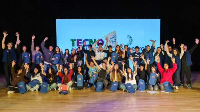 Más de 350 estudiantes técnicos se acercaron al mundo de la energía en TecnoAventura