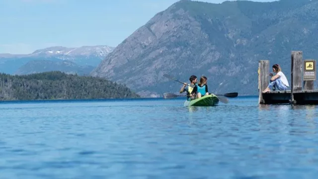 Quila Quina: playas, senderos y cultura mapuche a orillas del lago Lácar