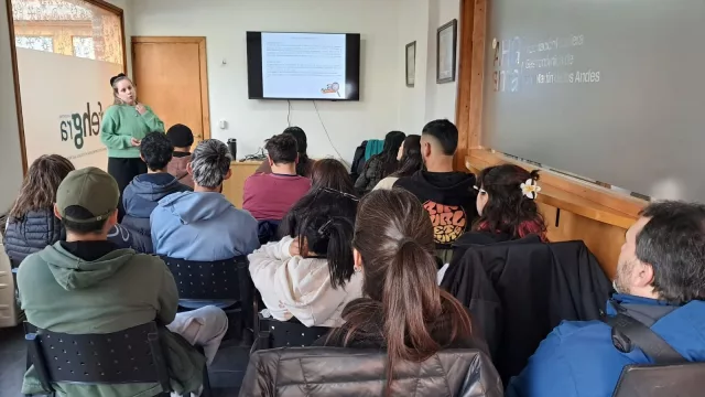 San Martín de los Andes: cerca de 50 personas se capacitaron en manipulación segura de alimentos