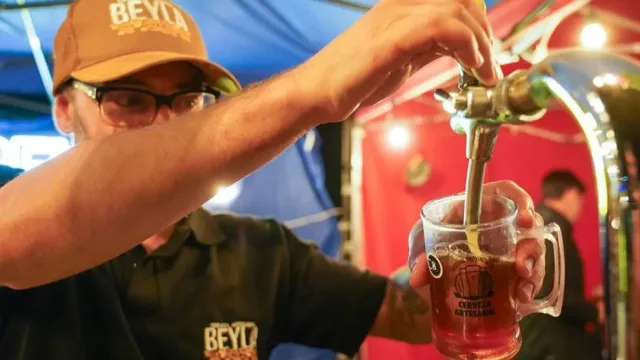 Aluminé prepara dos noches de cerveza artesanal, gastronomía y música en vivo
